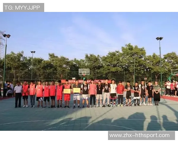 足球比赛中的裁判角色与职责解析及其对比赛公正性的影响探讨 足球比赛中的裁判角色与职责解析及其对比赛公正性的影响探讨